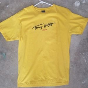 Yellow Tommy Jeans t-shirt